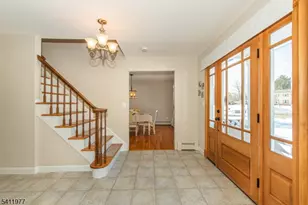 36 Flintlock Dr, Washington Township, NJ 07853 - Photo 3