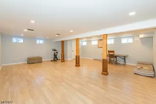 36 Flintlock Dr, Washington Township, NJ 07853 - Photo 21