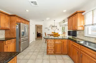 36 Flintlock Dr, Washington Township, NJ 07853 - Photo 13