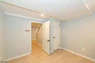 36 Flintlock Dr, Washington Township, NJ 07853 - Photo 23