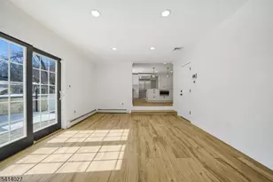 15 Glen Rd, Parsippany, NJ 07054 - Photo 9