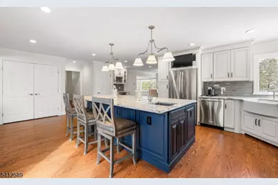 10 Bayberry Ln, Randolph Township, NJ 07869 - Photo 5