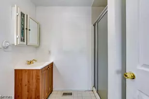 268 Dorset Ct, Piscataway Township, NJ 08854 - Photo 17