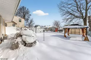 24 4th Ave, Woodbridge Township, NJ 07064 - Photo 23