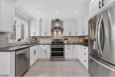 14 Bradford Lane, Bernards Township, NJ 07920 - Photo 5