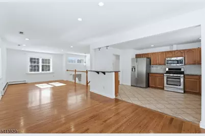 105 Hillside Ter, Lebanon Township, NJ 07830 - Photo 9