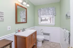 100 Eyland Ave, Roxbury Township, NJ 07876 - Photo 15