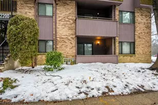 2211 Old Stone Mill Dr, East Windsor Township, NJ 08512 - Photo 3