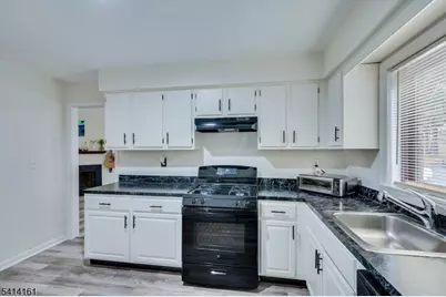 2211 Old Stone Mill Dr #2211, East Windsor Township, NJ 08512 - Photo 17