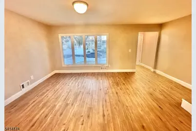 5 Gardner Pl, Sayreville, NJ 08859 - Photo 7