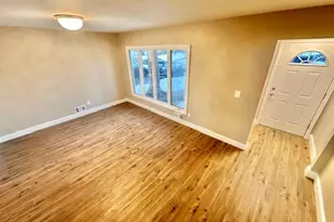 5 Gardner Pl, Sayreville, NJ 08859 - Photo 5