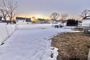 5 Gardner Pl, Sayreville, NJ 08859 - Photo 27