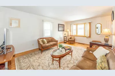 10 Burlington Rd, Clifton, NJ 07012 - Photo 7