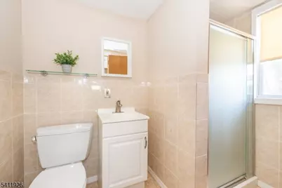 10 Burlington Rd, Clifton, NJ 07012 - Photo 11