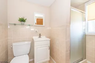 10 Burlington Rd, Clifton, NJ 07012 - Photo 11