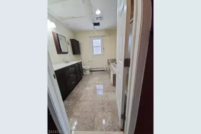 8 Lincoln Trl, Hopatcong, NJ 07843 - Photo 9