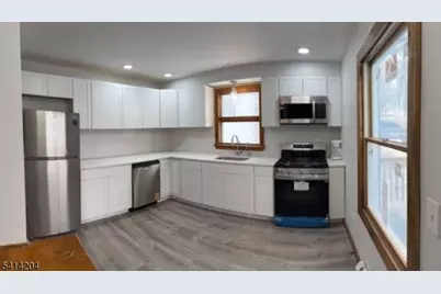 626 Brooklyn Mountain Rd, Hopatcong, NJ 07843 - Photo 3
