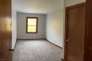 626 Brooklyn Mountain Rd, Hopatcong, NJ 07843 - Photo 17