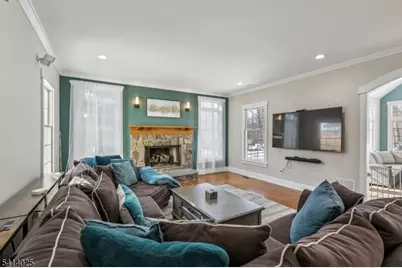 12 Cowie Rd, Chester, NJ 07930 - Photo 5