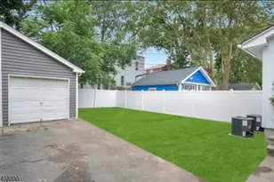 148 Freeman Ave, East Orange, NJ 07018 - Photo 37