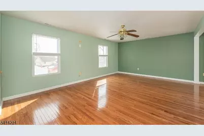 28 Lincoln Ave, Parsippany, NJ 07034 - Photo 13