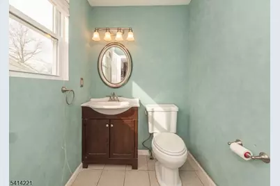 28 Lincoln Ave, Parsippany, NJ 07034 - Photo 11