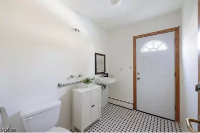 372 Willow Way, Clark Township, NJ 07066 - Photo 33