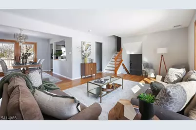 372 Willow Way, Clark Township, NJ 07066 - Photo 9