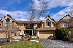 5 Sugar Maple Ln, Hardyston Township, NJ 07419 - Photo 1