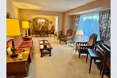 2 Peach Tree Ct, Parsippany, NJ 07054 - Photo 17