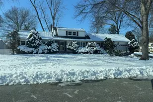 2 Peach Tree Ct, Parsippany, NJ 07054 - Photo 1