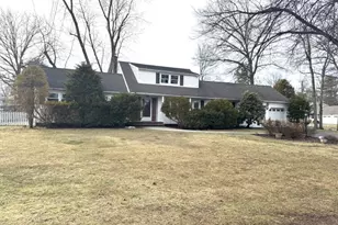 2 Peach Tree Ct, Parsippany, NJ 07054 - Photo 5