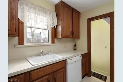 13 Roger Ave, Cranford Township, NJ 07016 - Photo 17