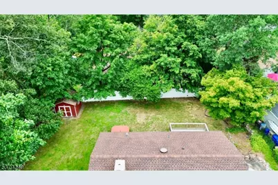 221 S Maryland Ave, Jefferson Township, NJ 07849 - Photo 13