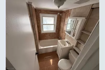 26 Hemlock St #3, Paterson, NJ 07503 - Photo 11