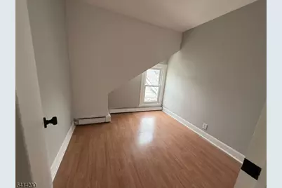 26 Hemlock St #3, Paterson, NJ 07503 - Photo 9