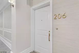 80 Claremont Rdunit, Bernardsville, NJ 07924 - Photo 3