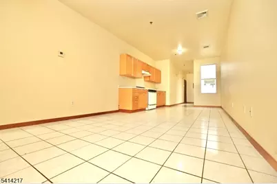 138-140 Fleming Ave Unit #3C, Newark, NJ 07105 - Photo 3