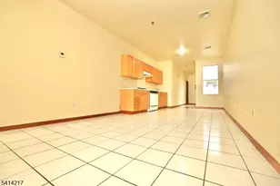 138-140 Fleming Ave Unit, Newark, NJ 07105 - Photo 3