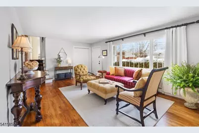 8 Kice Rd, Florham Park, NJ 07932 - Photo 3