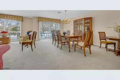 114 Hagerman Ct, Bridgewater Twp., NJ 08807 - Photo 7