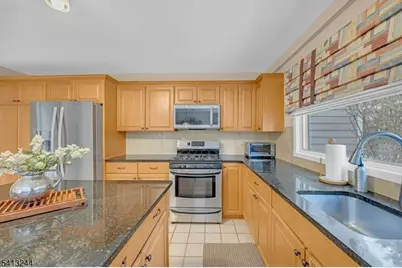 114 Hagerman Ct, Bridgewater Twp., NJ 08807 - Photo 11