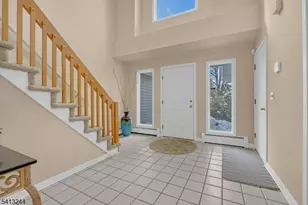 114 Hagerman Ct, Bridgewater Twp., NJ 08807 - Photo 3