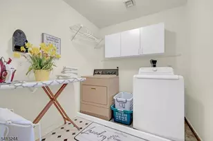 114 Hagerman Ct, Bridgewater Twp., NJ 08807 - Photo 23