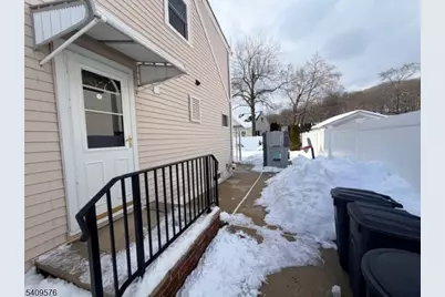 911 Colfax Ave, Pompton Lakes, NJ 07442 - Photo 19