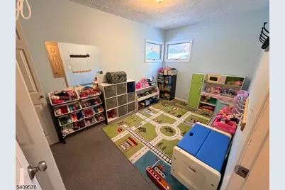 911 Colfax Ave, Pompton Lakes, NJ 07442 - Photo 5