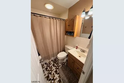 911 Colfax Ave, Pompton Lakes, NJ 07442 - Photo 11