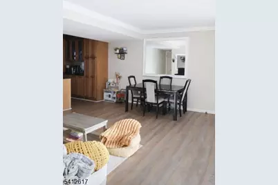 391 Mohegan Ci, Andover Township, NJ 07848 - Photo 9