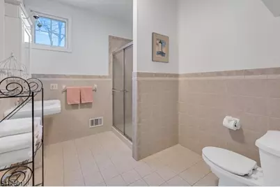 16 Lenape Trail, Montclair, NJ 07043 - Photo 17