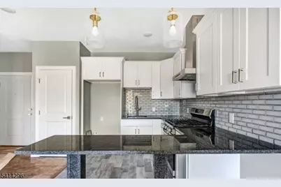 318 Dixon Ave #505, Paterson, NJ 07501 - Photo 17